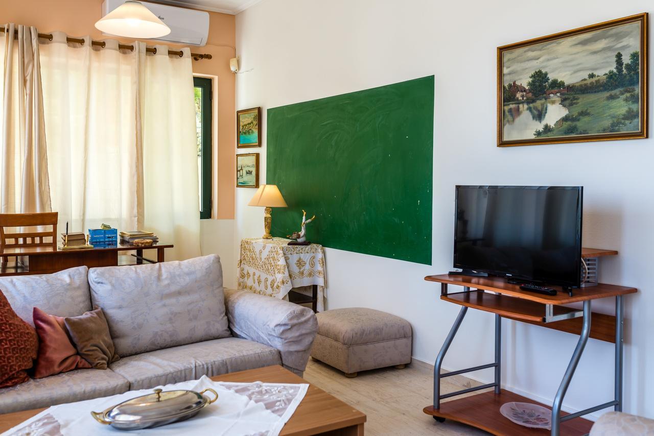 Le Reve Apartment Akrotiri  ภายนอก รูปภาพ